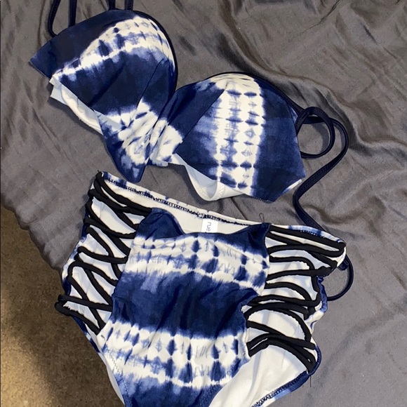 bathing suit - Picture 1 of 1